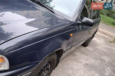 Седан Daewoo Nexia 2008 в 