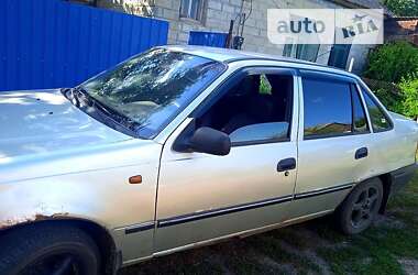 Седан Daewoo Nexia 2008 в П'ятихатках