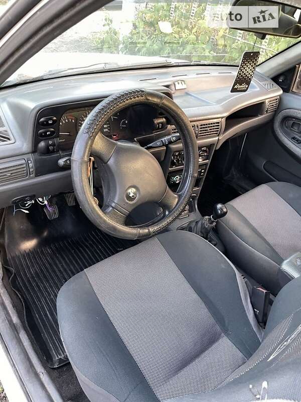 Седан Daewoo Nexia 2006 в Павлограді