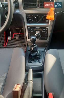 Седан Daewoo Nexia 2009 в 