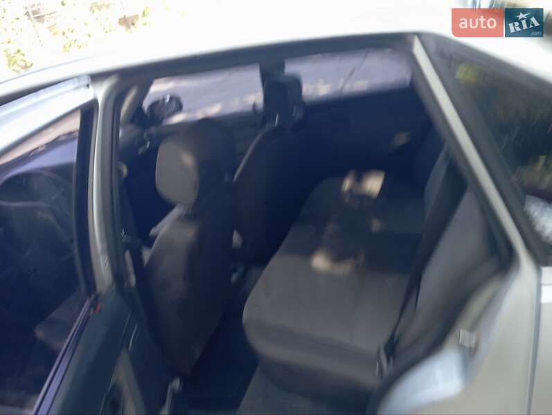 Седан Daewoo Nexia 2010 в Павлограде