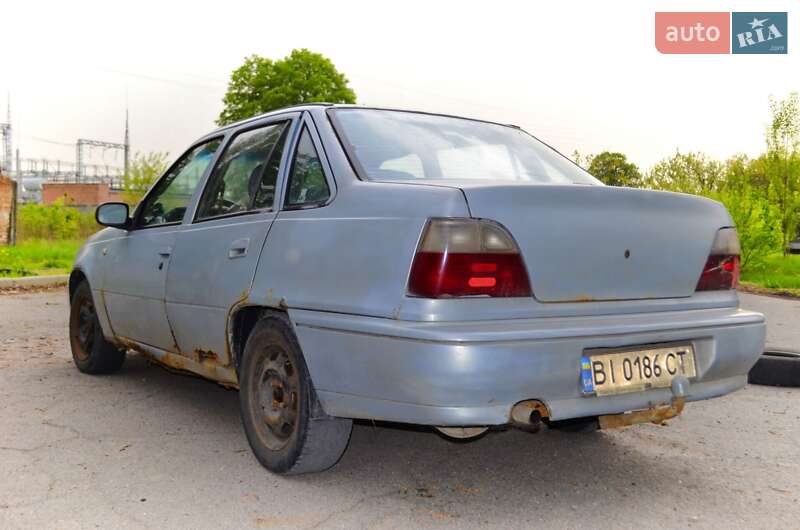 Седан Daewoo Nexia 1998 в Полтаве