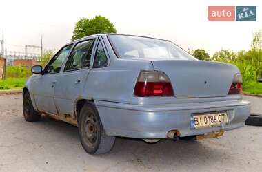 Седан Daewoo Nexia 1998 в Полтаве