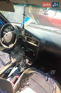 Седан Daewoo Nexia 2010 в 