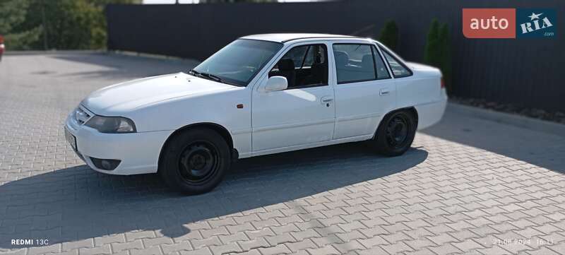 Седан Daewoo Nexia 2012 в Києві