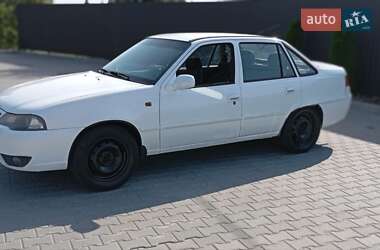 Седан Daewoo Nexia 2012 в 