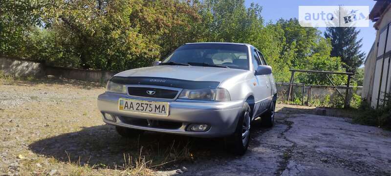 Седан Daewoo Nexia 1997 в Городенці