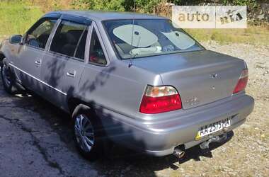 Седан Daewoo Nexia 1997 в Городенці