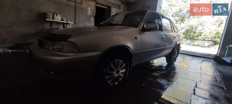 Седан Daewoo Nexia 1997 в Городенке