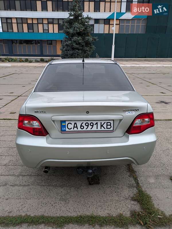 Седан Daewoo Nexia 2008 в Измаиле
