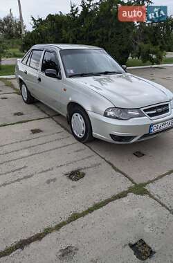 Седан Daewoo Nexia 2008 в 