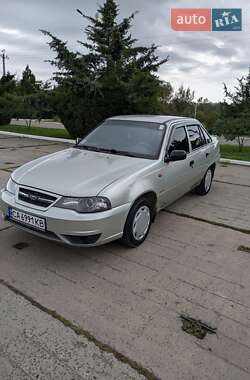 Седан Daewoo Nexia 2008 в 
