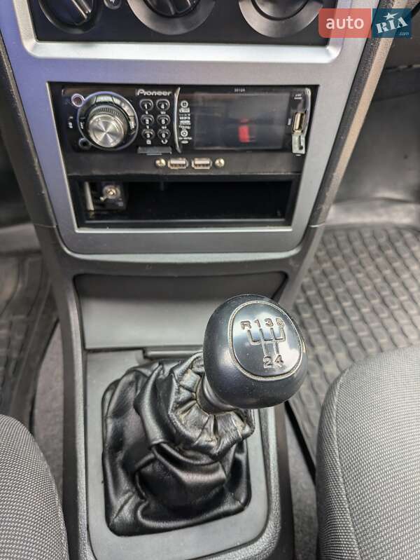 Седан Daewoo Nexia 2008 в Измаиле