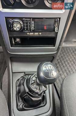 Седан Daewoo Nexia 2008 в 
