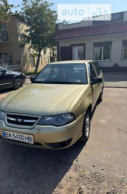 Седан Daewoo Nexia 2008 в Захарьевке