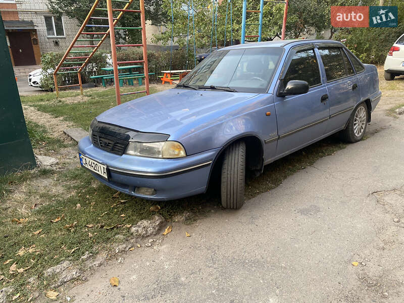 Седан Daewoo Nexia 2007 в Смеле
