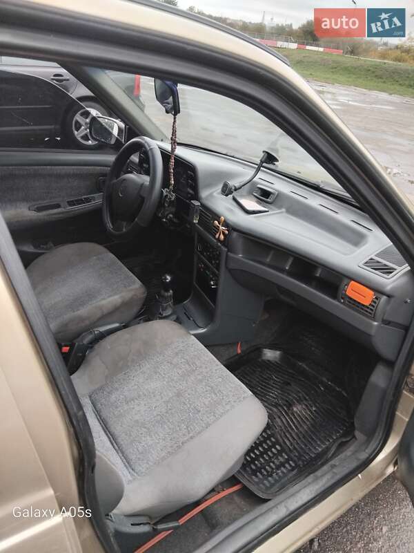 Седан Daewoo Nexia 2007 в Балте