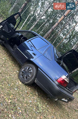 Седан Daewoo Nexia 2008 в 
