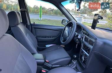 Седан Daewoo Nexia 2012 в 