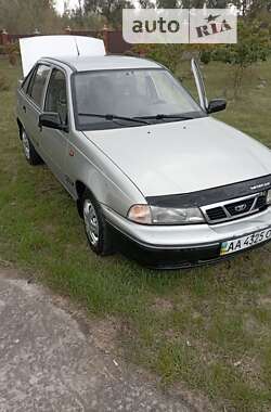 Седан Daewoo Nexia 2006 в Києві