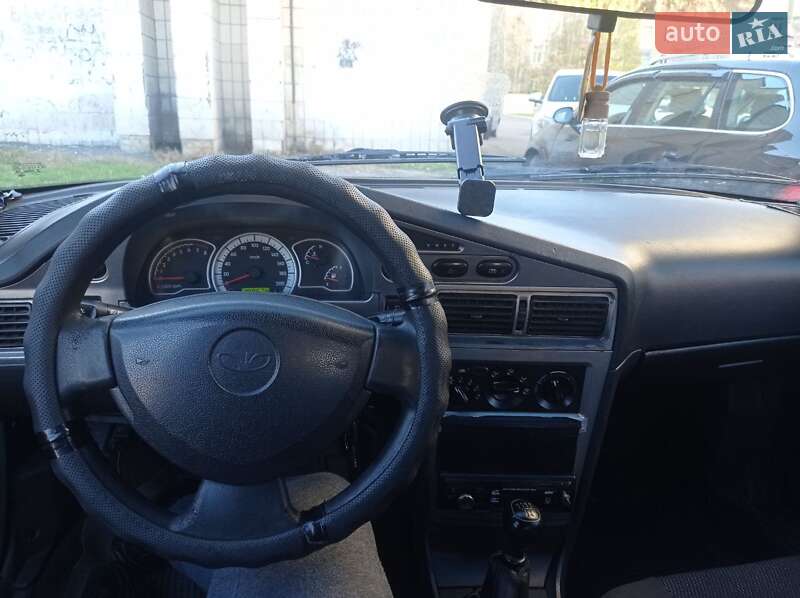 Седан Daewoo Nexia 2012 в Киеве