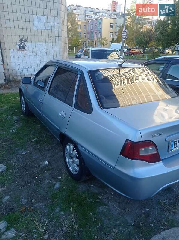 Седан Daewoo Nexia 2012 в Киеве