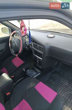 Седан Daewoo Nexia 2011 в 