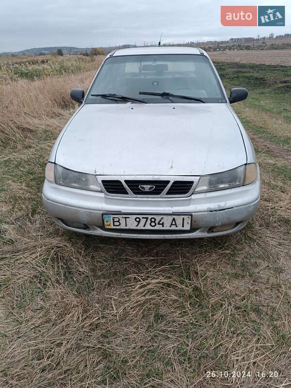 Седан Daewoo Nexia 2008 в 