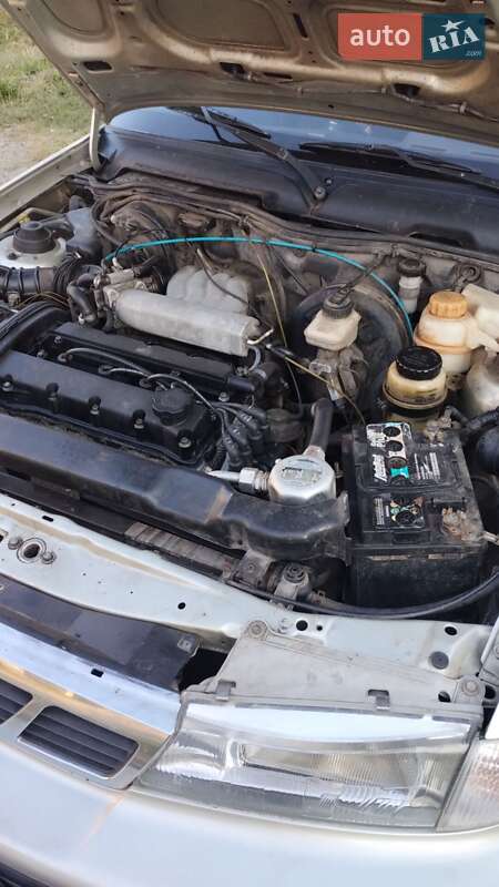 Седан Daewoo Nexia 2008 в Новояворівську