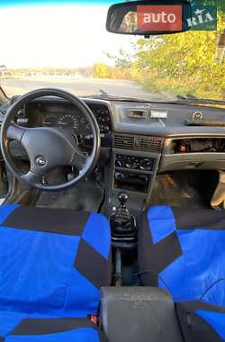 Седан Daewoo Nexia 1997 в 