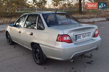 Седан Daewoo Nexia 2008 в 
