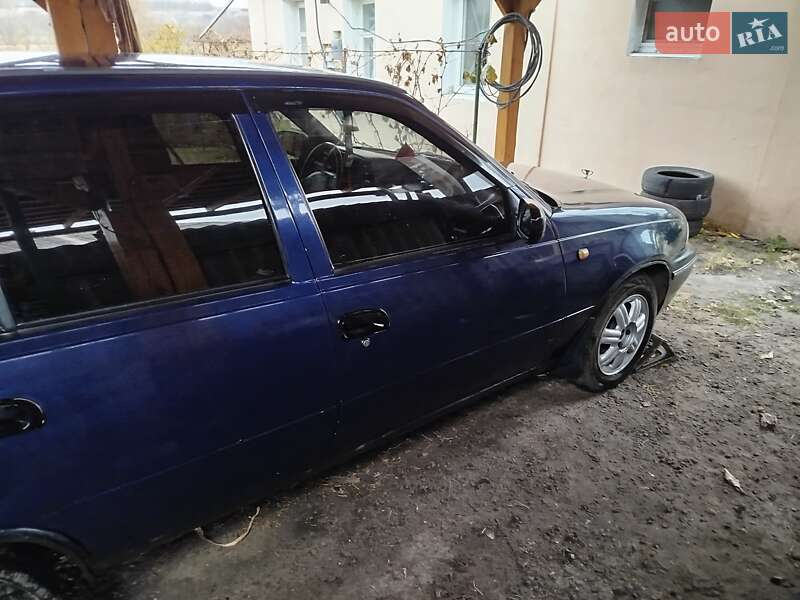 Седан Daewoo Nexia 2008 в Дергачах