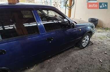 Седан Daewoo Nexia 2008 в 