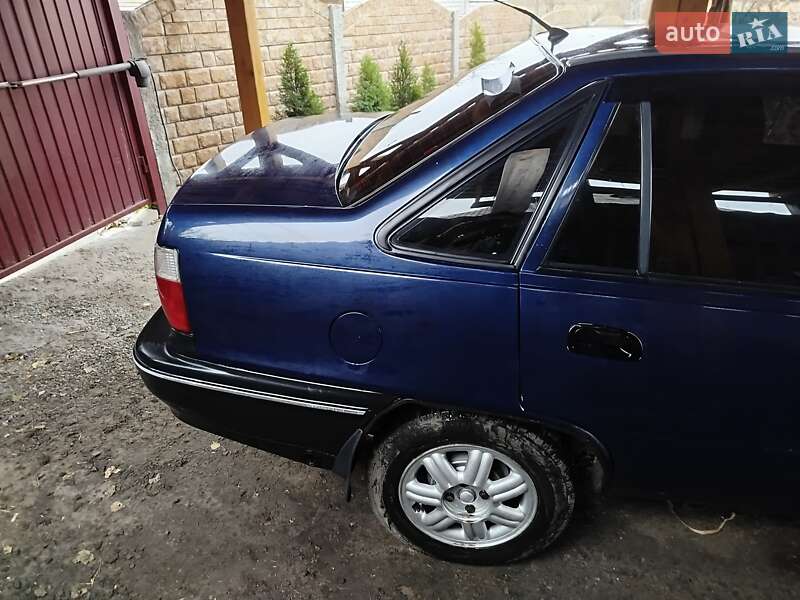 Седан Daewoo Nexia 2008 в Дергачах