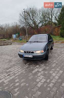 Седан Daewoo Nexia 2004 в Хотине