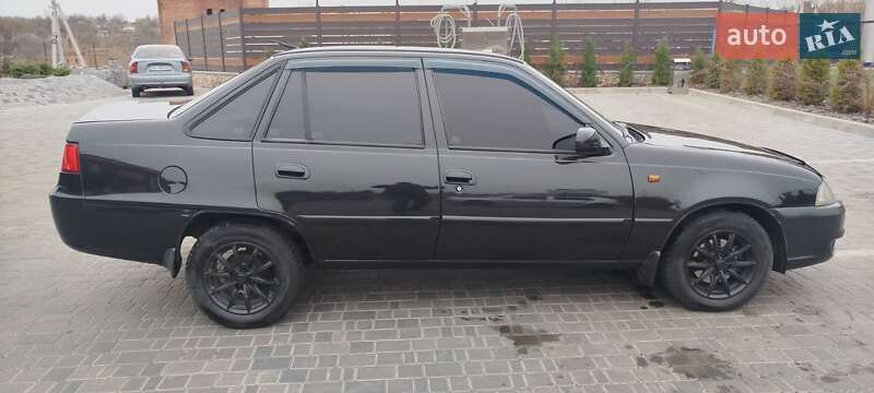 Седан Daewoo Nexia 2011 в Новоукраинке