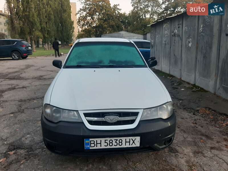 Седан Daewoo Nexia 2010 в Киеве