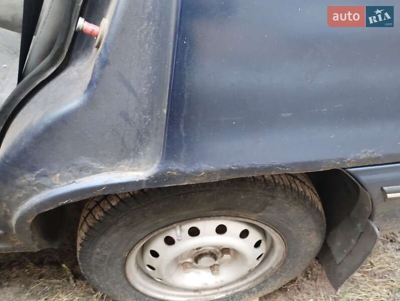 Седан Daewoo Nexia 2005 в Иванкове