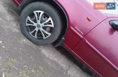 Седан Daewoo Nexia 2012 в 