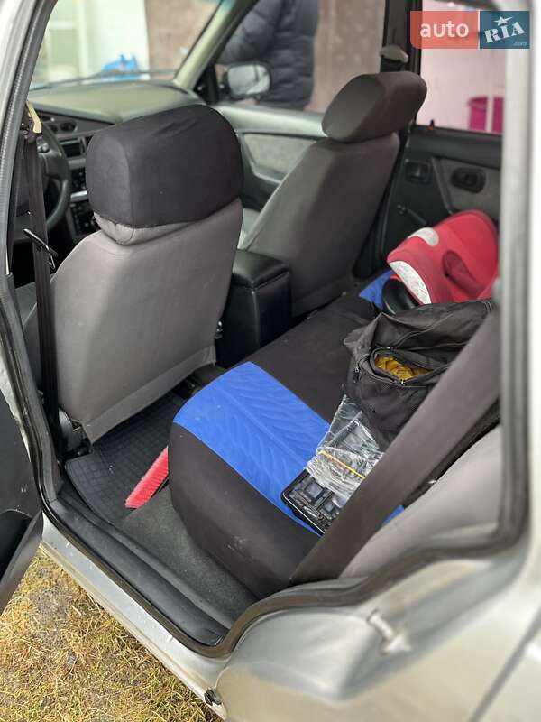 Седан Daewoo Nexia 2011 в Львове