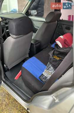 Седан Daewoo Nexia 2011 в 