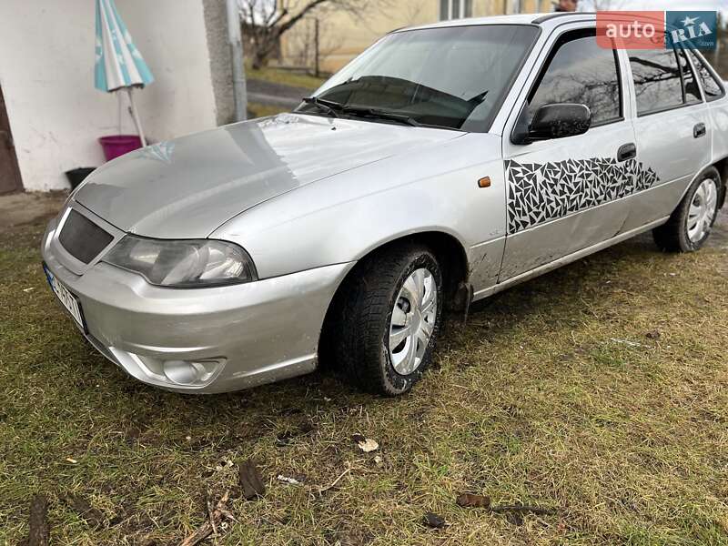 Седан Daewoo Nexia 2011 в Львове