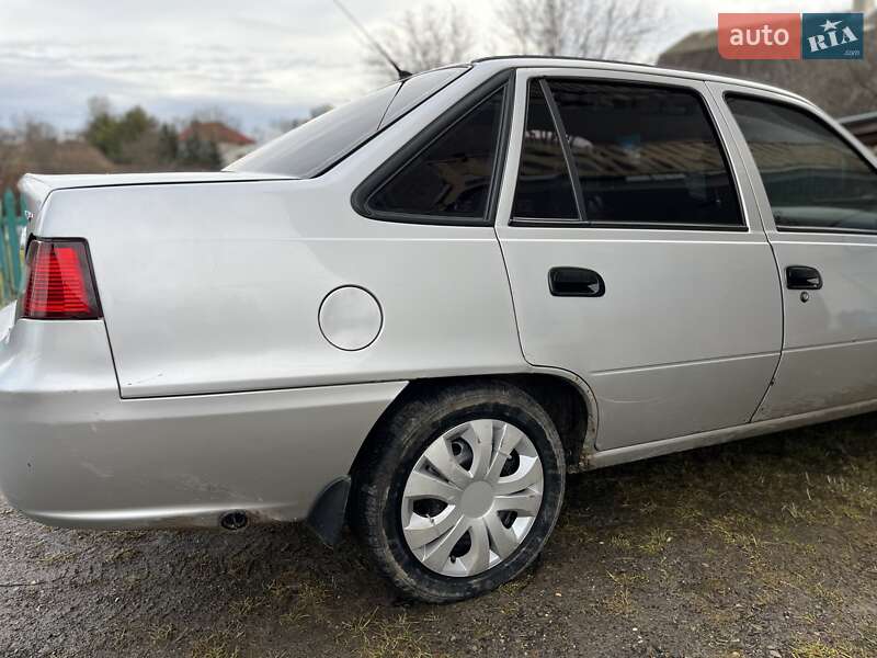 Седан Daewoo Nexia 2011 в Львове