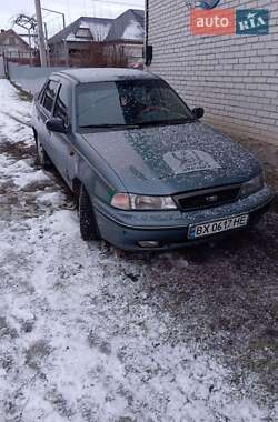 Седан Daewoo Nexia 1996 в Гусятині