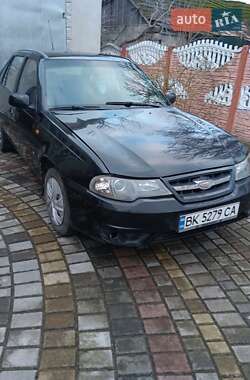 Седан Daewoo Nexia 2011 в 