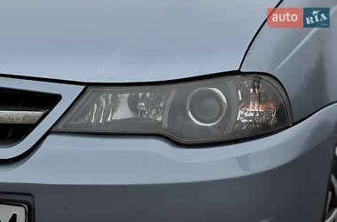 Седан Daewoo Nexia 2011 в 