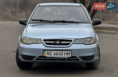 Седан Daewoo Nexia 2011 в 