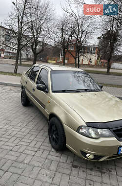 Седан Daewoo Nexia 2011 в Черкасах