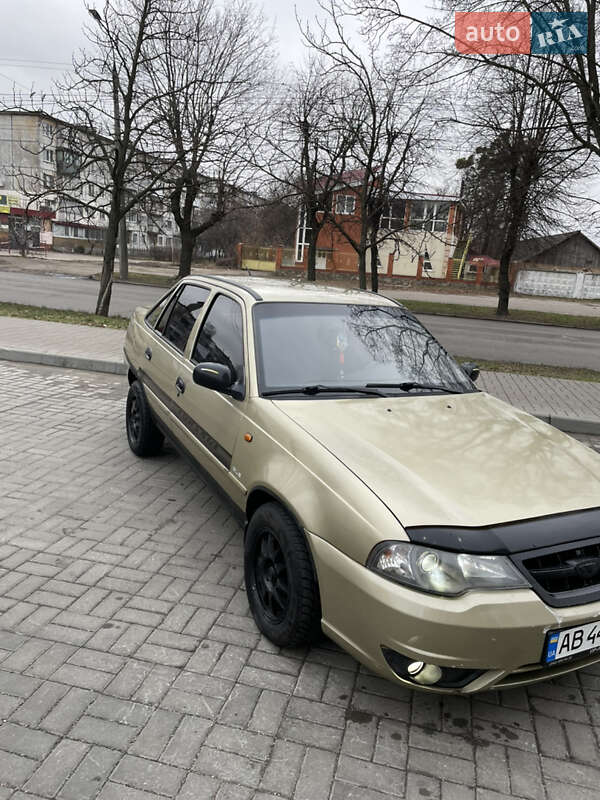 Седан Daewoo Nexia 2011 в Черкасах