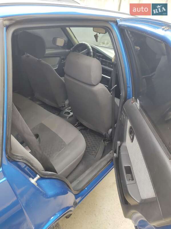 Седан Daewoo Nexia 2012 в Умани